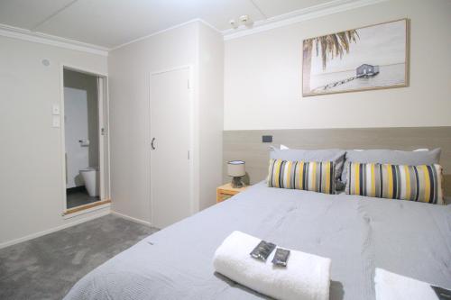 1 queen bed