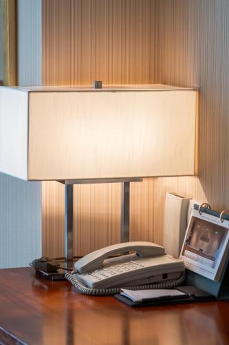 Executive King Room image 6