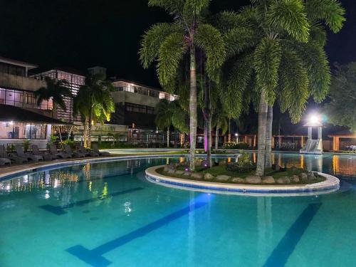 Northland Resort Hotel Manapla - 수영장