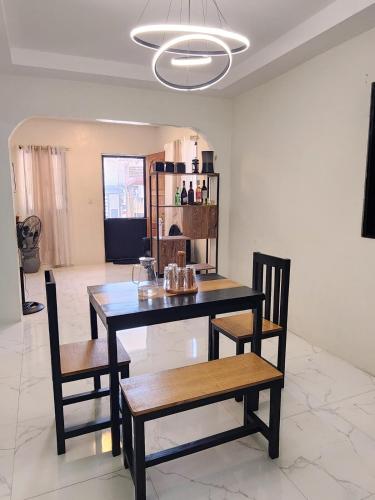 Dream Inn Bacoor Cavite Room Type - Double Room with Private Bathroom