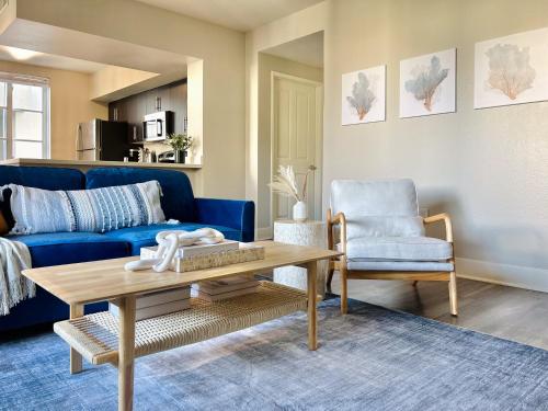 2BD 2BA Santa Monica Apartment with Relaxing Pool View, Los Angeles (fotografie 7)
