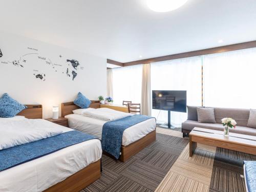 room detail thumbnail 1