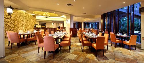 Restaurant, Grand Mercure Sanya Yalong Bay in Sanya