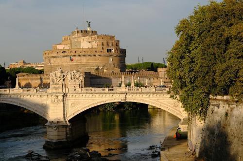 Duelle Vatican Suite 2