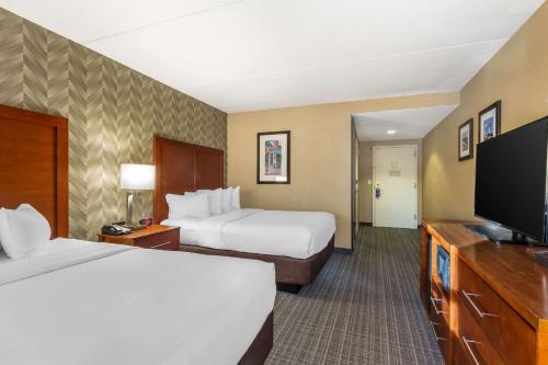 Comfort Inn & Suites Logan International Airport - image 8