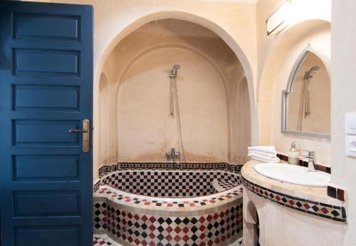 Superior Suite room in The Central House Marrakech Medina