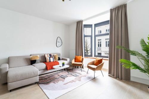 Inviting and bright 7-Person Apartment in Antwerp, Amberes (foto 8)