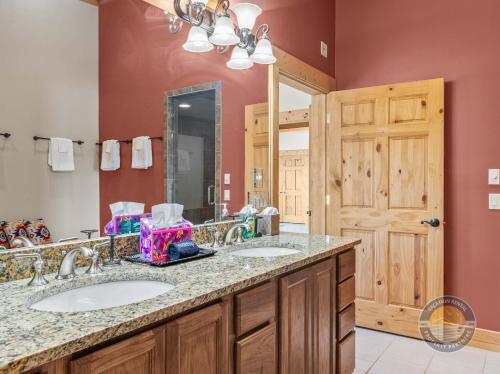 Elyss's Ranch Pool Near Williams Bay Beach Elyss's Ranch Pool Near Williams Bay Beach