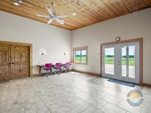 Elyss's Ranch Pool Near Williams Bay Beach Elyss's Ranch Pool Near Williams Bay Beach