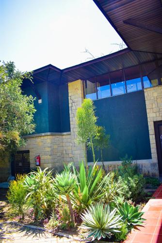 BATIAN APARTMENT WITHIN MT.KENYA WILDLIFE ESTATE AT OL PEJETA in แนนยูคิ