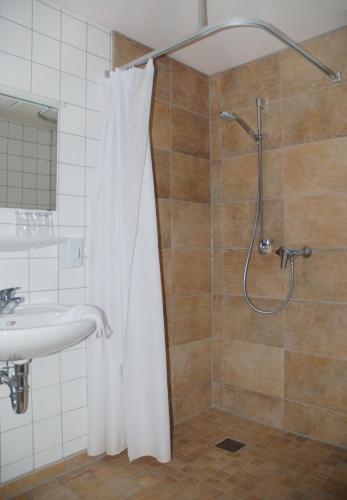 Hotel & Cafe Ritter von Bohl 191m von Stadthalle Paradiesgarten entfernt