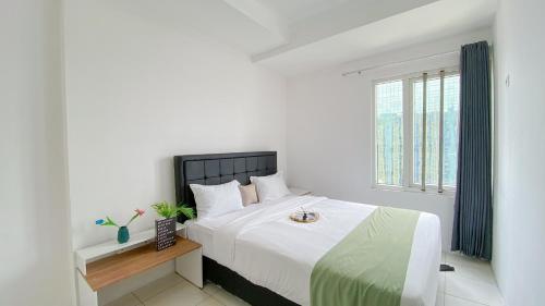 Good and Warm 1BR at Boutique Kemayoran Apartment By Travelio, Dżakarta