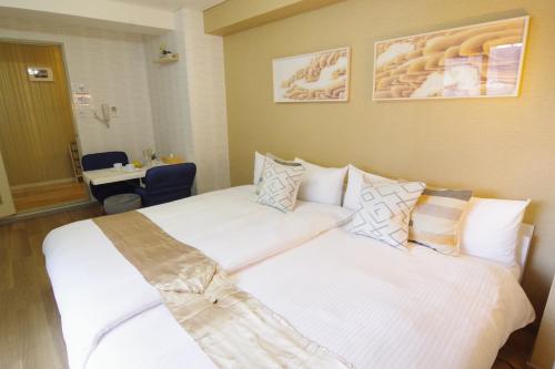 Nippombashi Art Hotel 601 - image 2