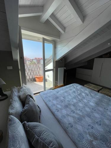 Charming Penthouse in Turin, Turin (photo 11)