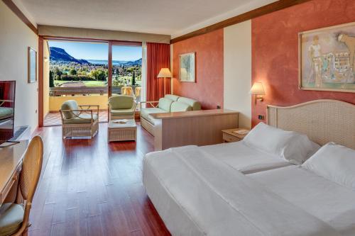 room detail thumbnail 0