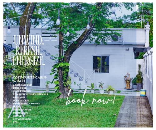 White House Cabin Cozy Retreat with Rustic Charm