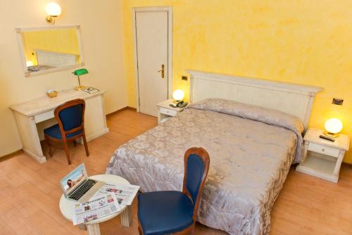 Hotel City - image 7