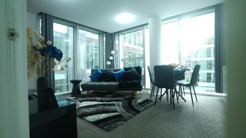 Central M K 1-Bedroom Apartment Sleeps 4 Parking