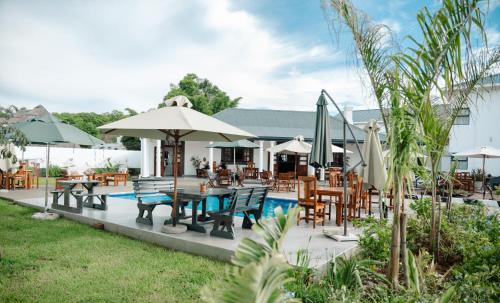ห้องอาหาร, 10 on Pauling Hotel Bulawayo in บูลาวาโย