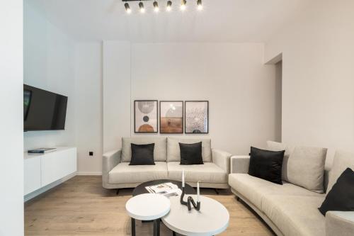 Lovely 3BR Apartment in Pangrati by UPSTREET - image 11