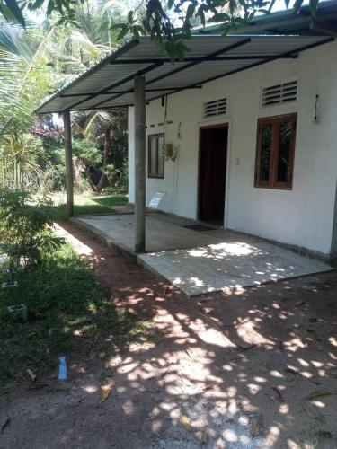 EECS Transit - Village stay in Negombo