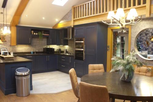 Norway Spruce Lodge in Little Budworth