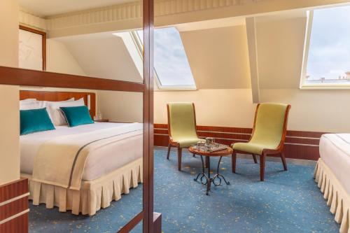 room detail thumbnail 0