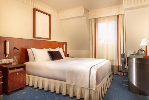 room detail thumbnail 0