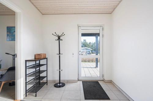 Spacious Holiday Home Near Ebeltoft Ideal For 10 People - image 2
