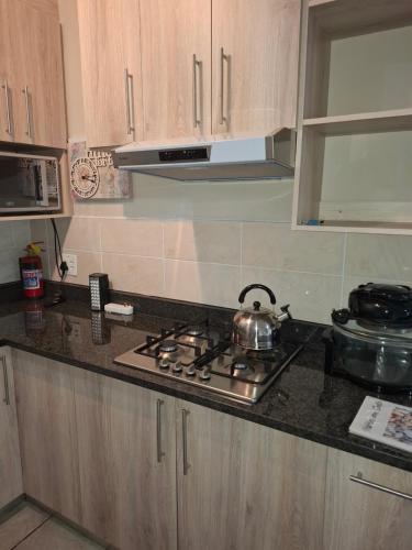 Kitchen, Pebbles and Shells in Amatola Coastal