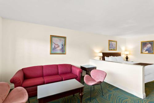 SureStay Plus Hotel by Best Western Susanville - image 10