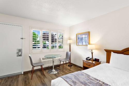 SureStay Plus Hotel by Best Western Susanville - image 9