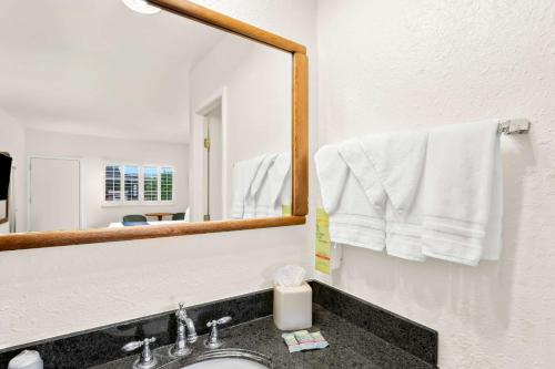 SureStay Plus Hotel by Best Western Susanville - main image