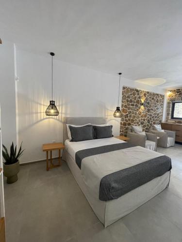 Trocadero Luxury Suites