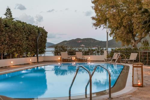 Meliti Waterfront Suites - Kefalonia Meliti Waterfront Suites - Kefalonia