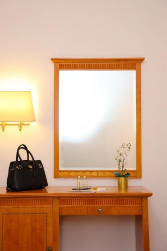 Hotel Majestic - image 6