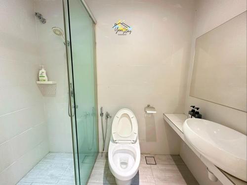 TownAreaTourist13paxPoolTable TownAreaTourist13paxPoolTable