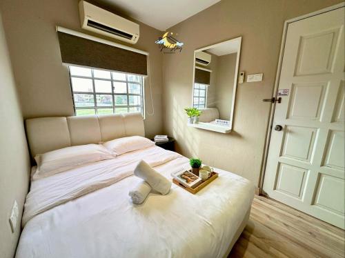 TownAreaTourist13paxPoolTable TownAreaTourist13paxPoolTable