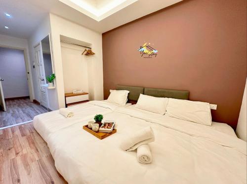 TownAreaTourist13paxPoolTable TownAreaTourist13paxPoolTable