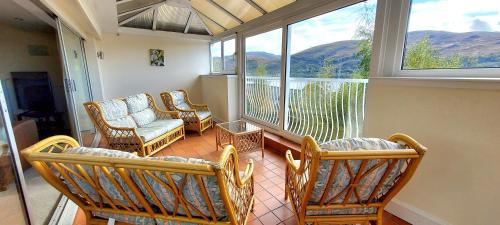 2 bedrooms, 4 beds