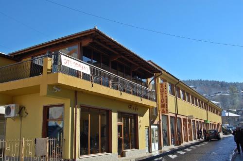 Hotel Vitosha - image 13