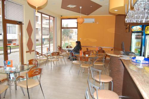 Hotel Vitosha - image 7