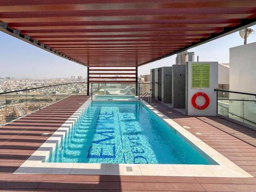 Lux JVC APT near Butterfly Garden with Pool & Gym, Dubai (foto 5)