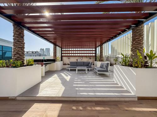 Lux JVC APT near Butterfly Garden with Pool & Gym, Dubai (foto 6)