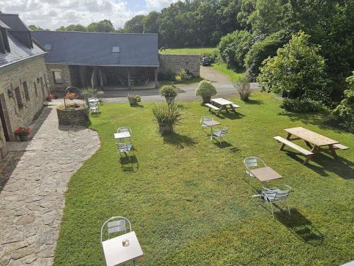 Domaine de Lesvaniel - image 4