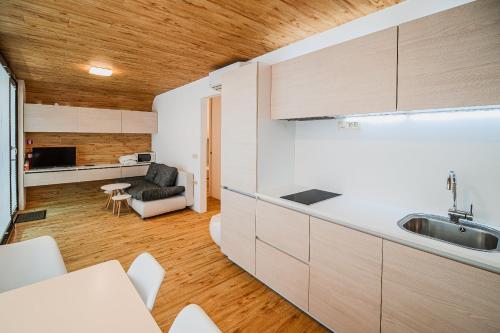 Faciliteter, Glamping Maleric with Natural Pool in Dragatus