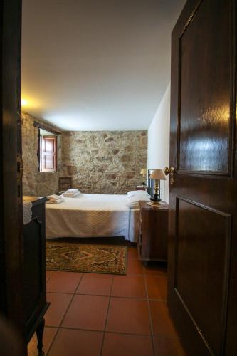 Casa do Aqueduto in กรีมันเซโลส