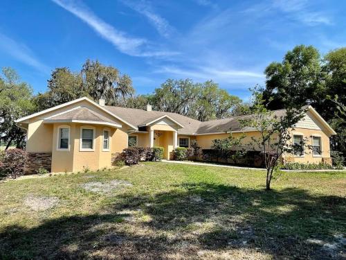 Perfect Pointe Lakehouse in Hernando 