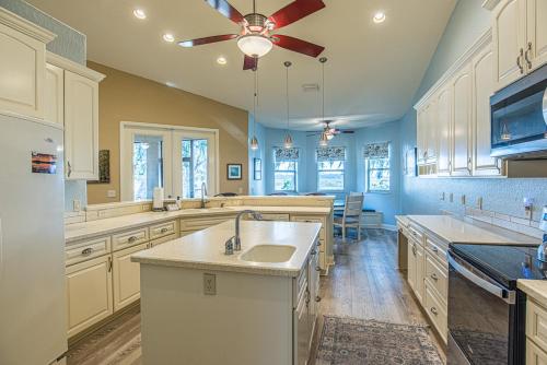 Perfect Pointe Lakehouse in Hernando 