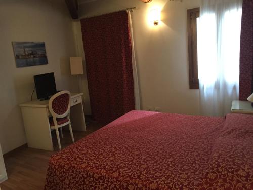 Venice Resorts - image 14